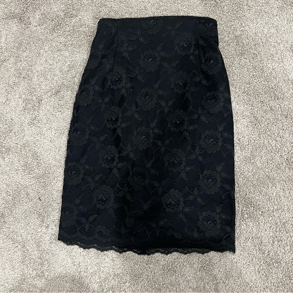 Biarritz by Lisa L. Size small vintage black high waisted lace zip up skirt - Picture 2 of 5